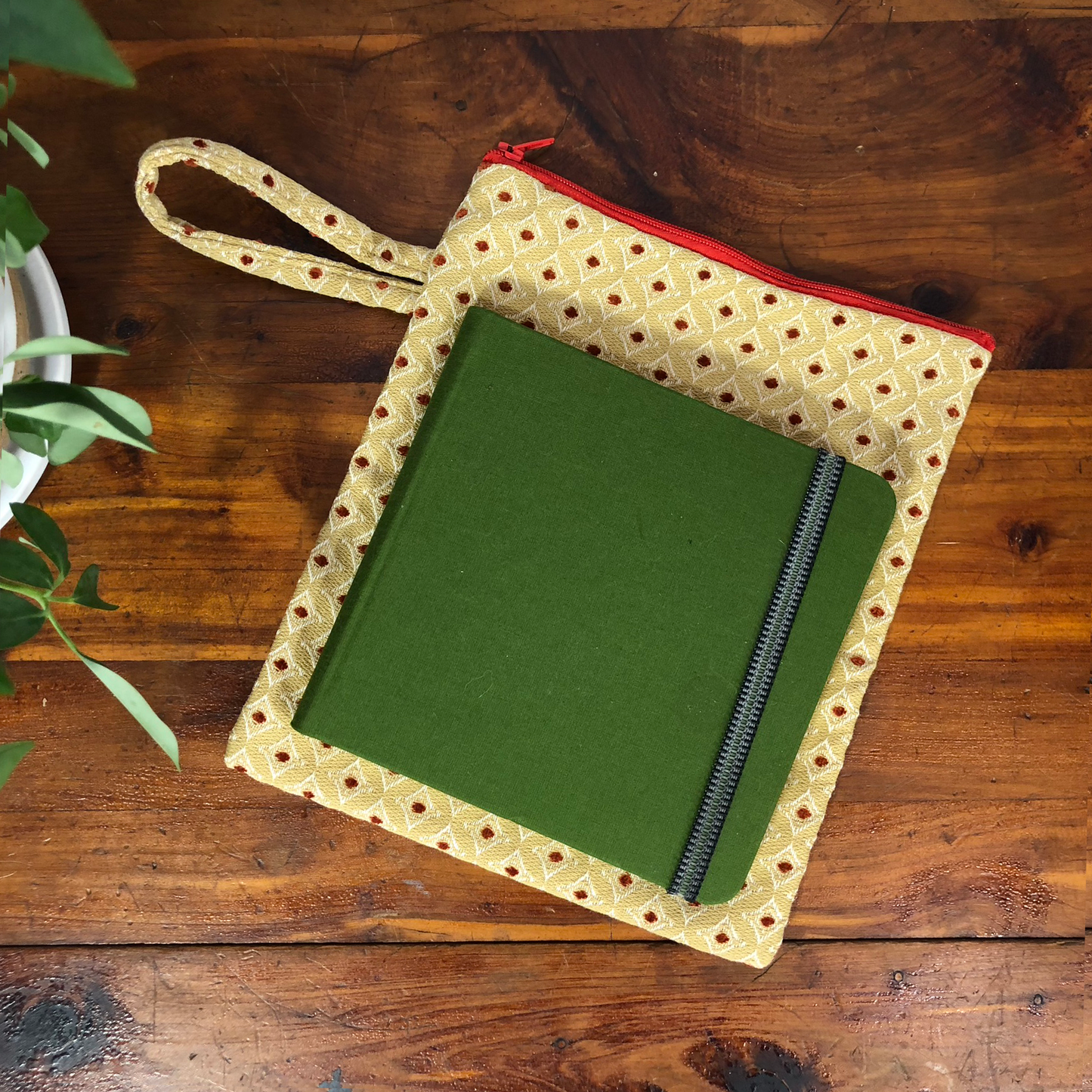 MINA Zippered Pouch Set - Gold Diamond Red Dot