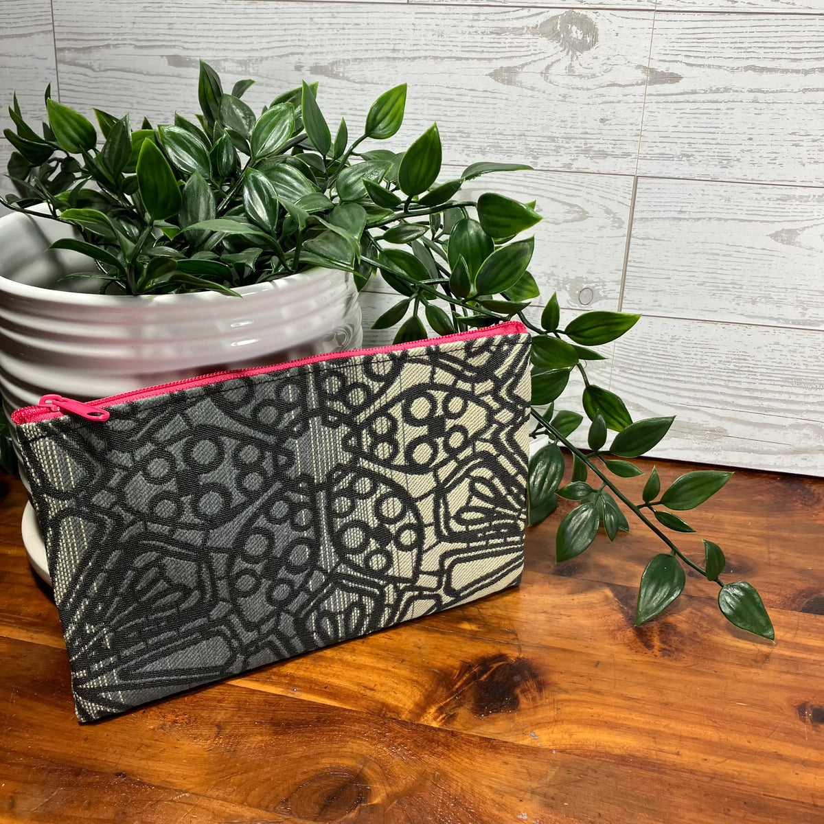 MINA Zippered Pouch - Geometric Floral