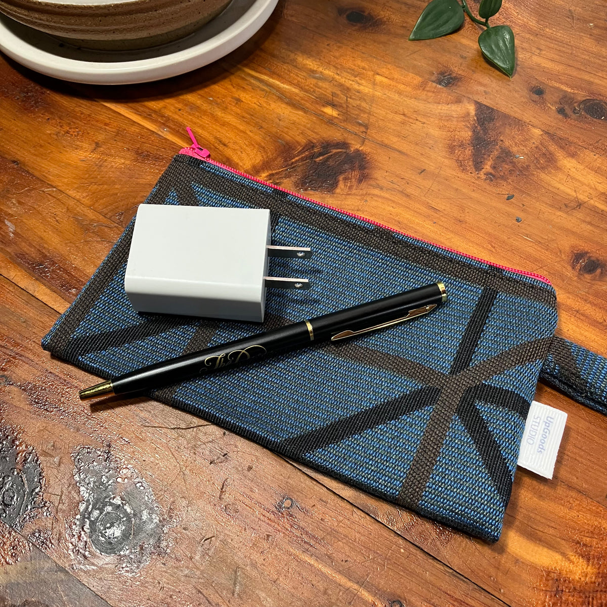 MINA Zippered Pouch - Geometric Box and Lines