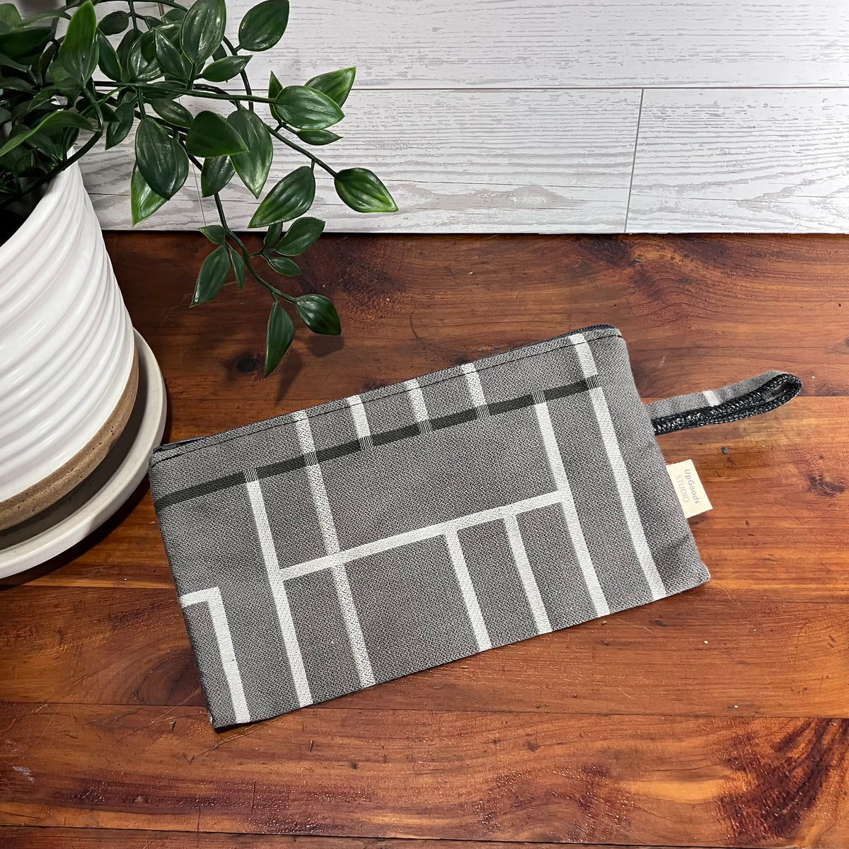 MINA Zippered Pouch - Gray Striped