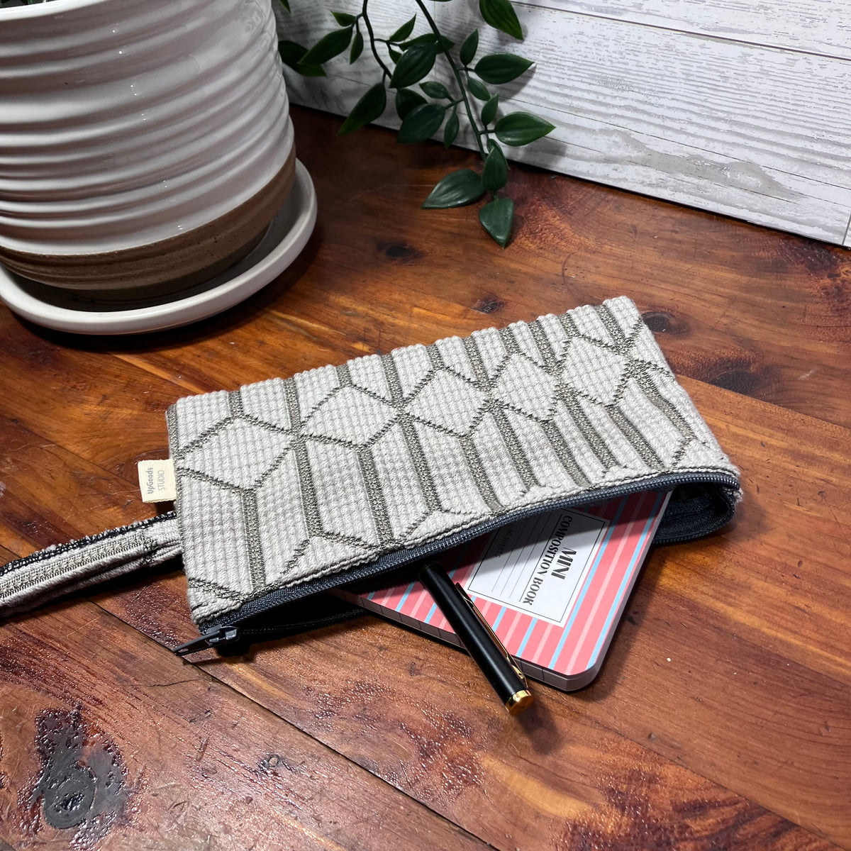 MINA Zippered Pouch - Gray Geometric