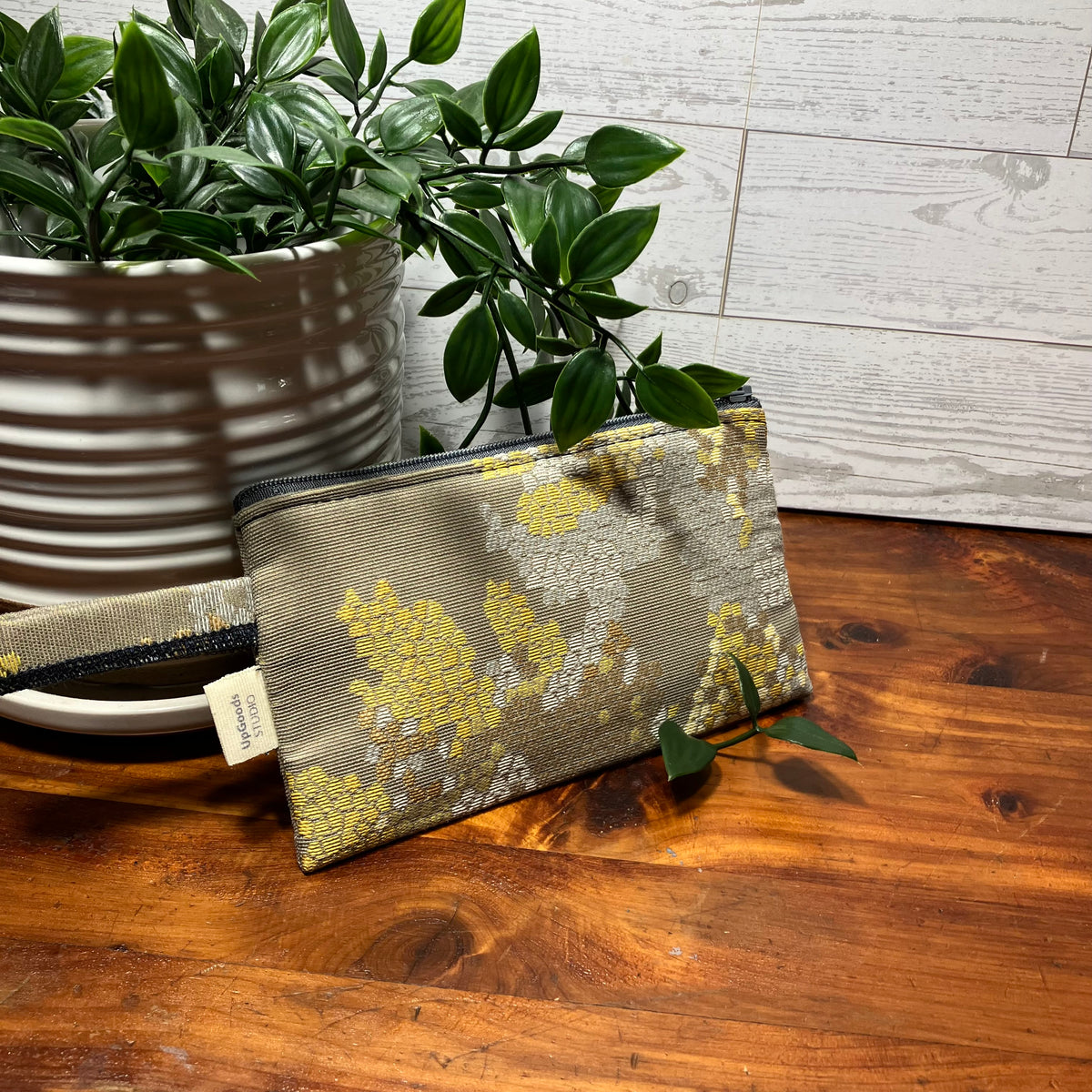 MINA Zippered Pouch - Asymmetrical Beehive