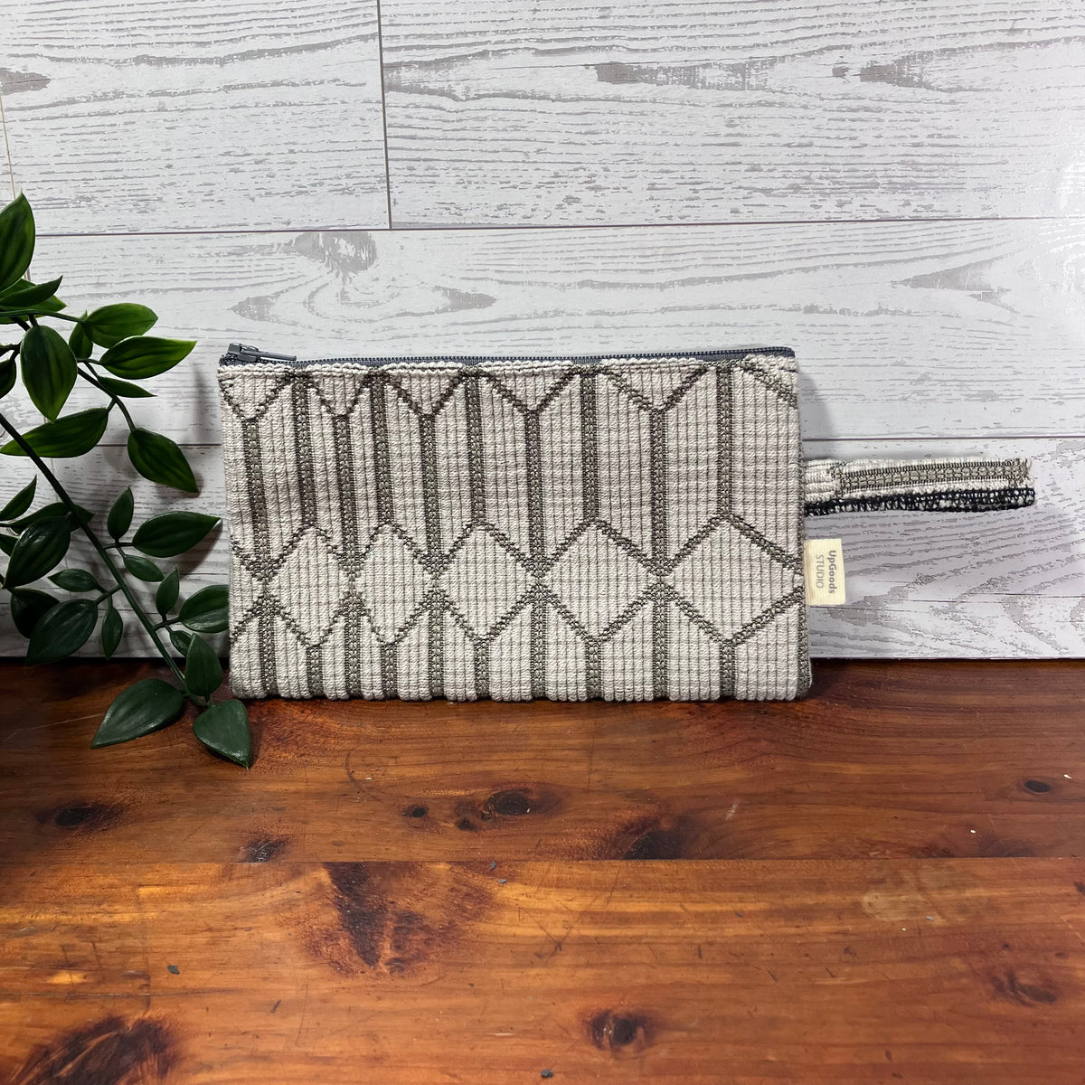 MINA Zippered Pouch - Gray Geometric