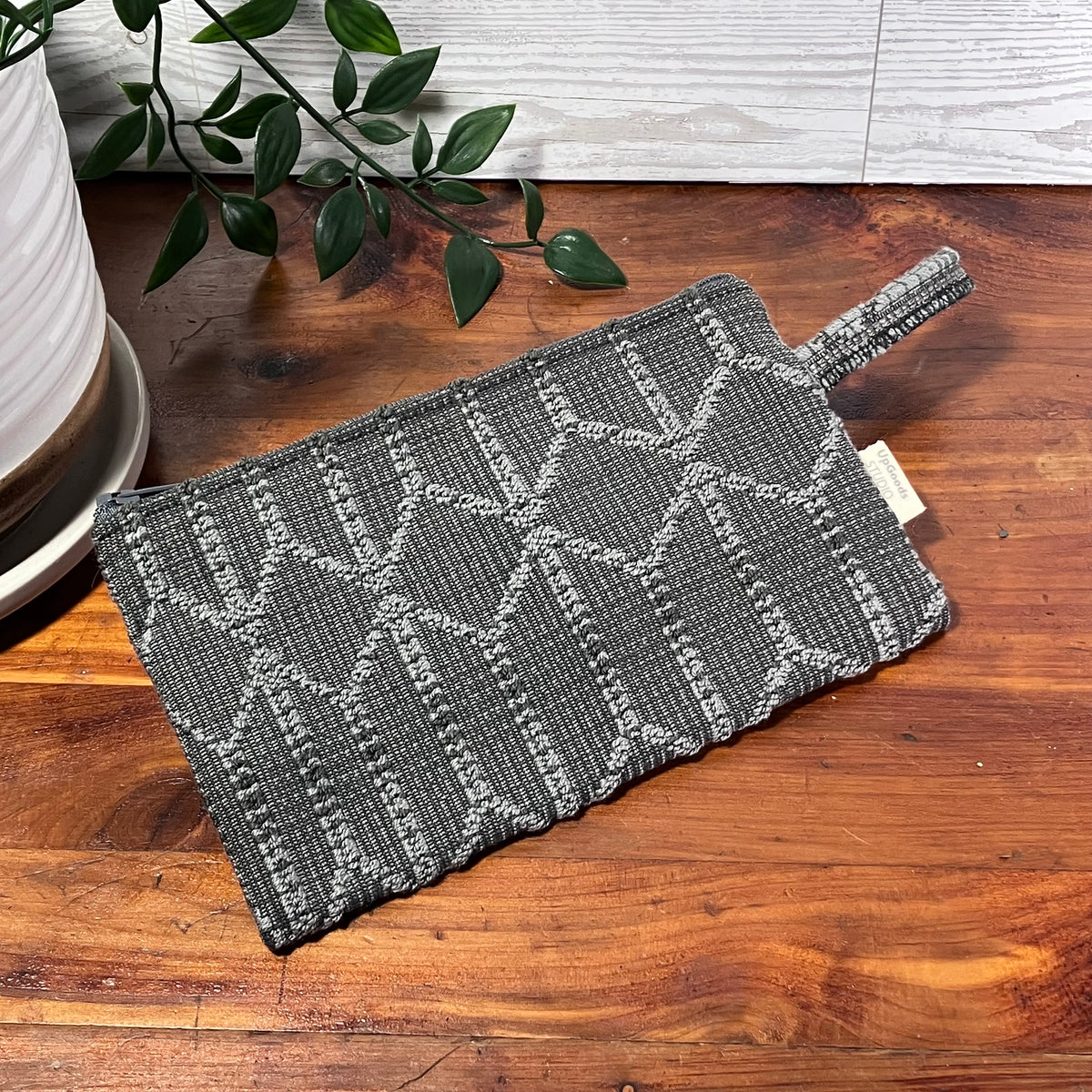 MINA Zippered Pouch - Gray Geometric
