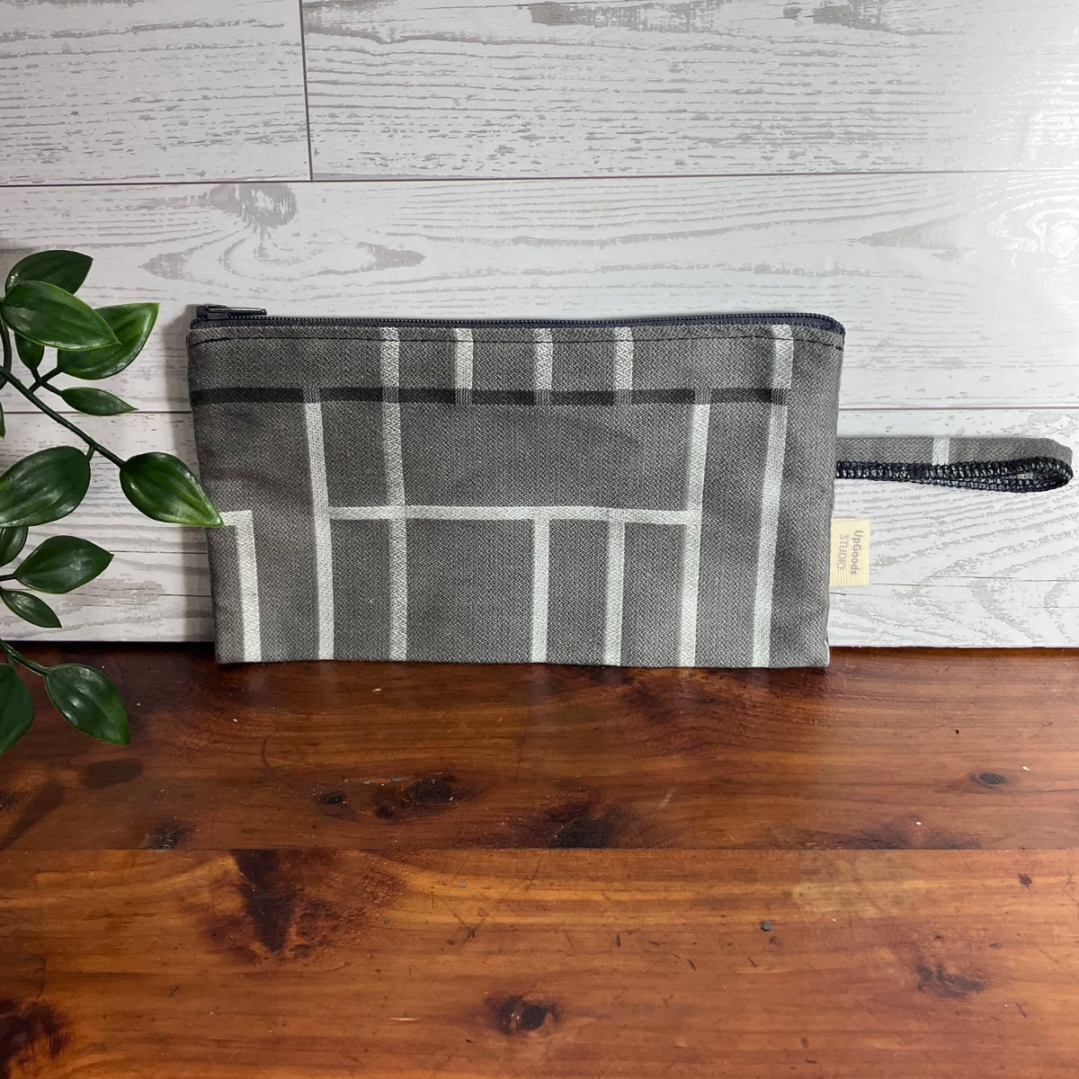 MINA Zippered Pouch - Gray Striped