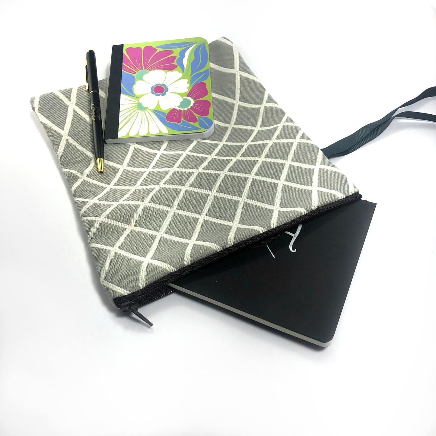 MINA Zippered Pouch Set - Gray White Diamond