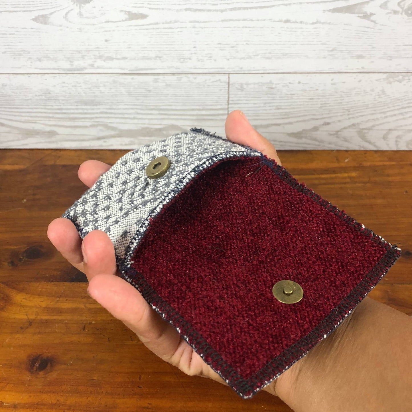 MINA Snap Wallet Pouch - Gray/Maroon