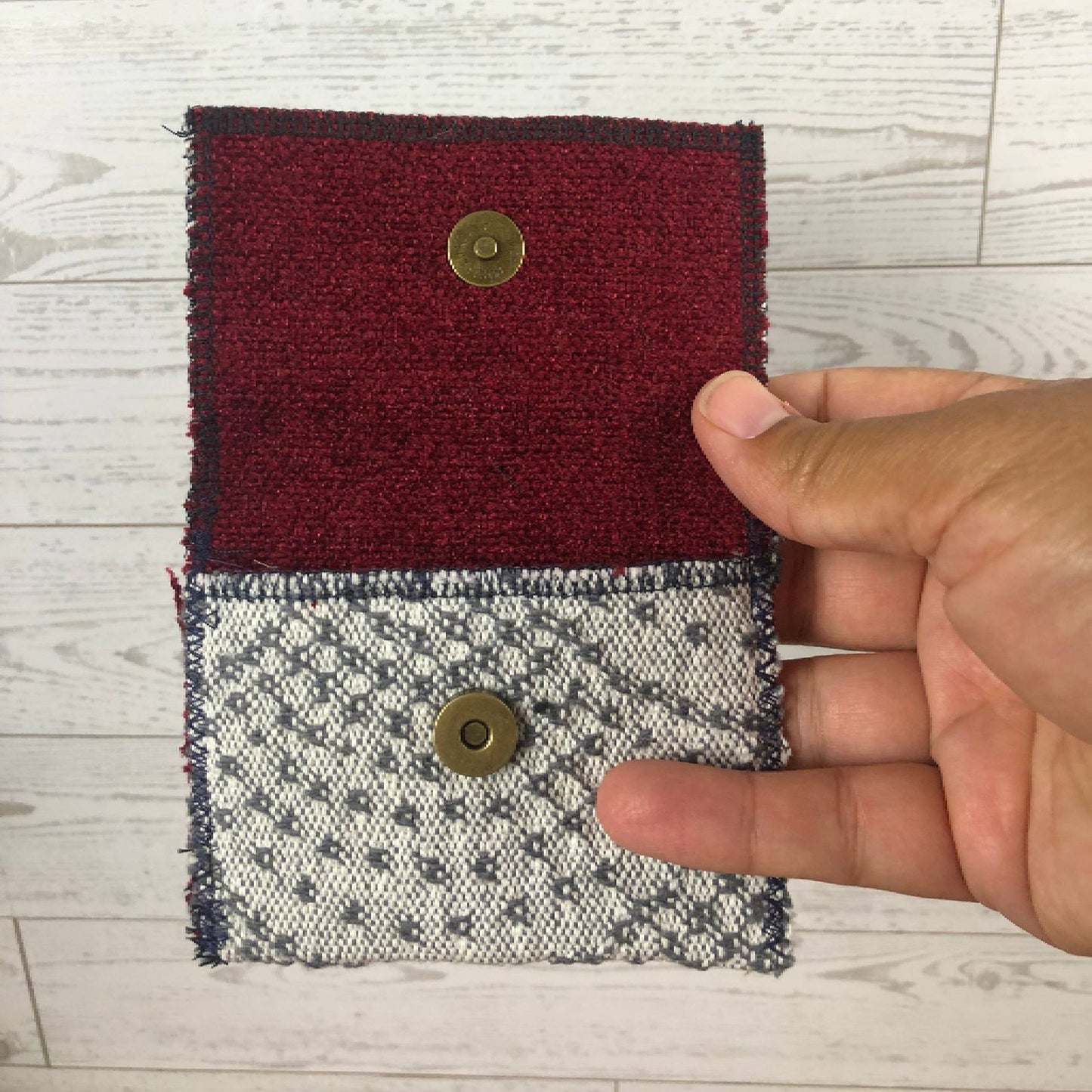 MINA Snap Wallet Pouch - Gray/Maroon