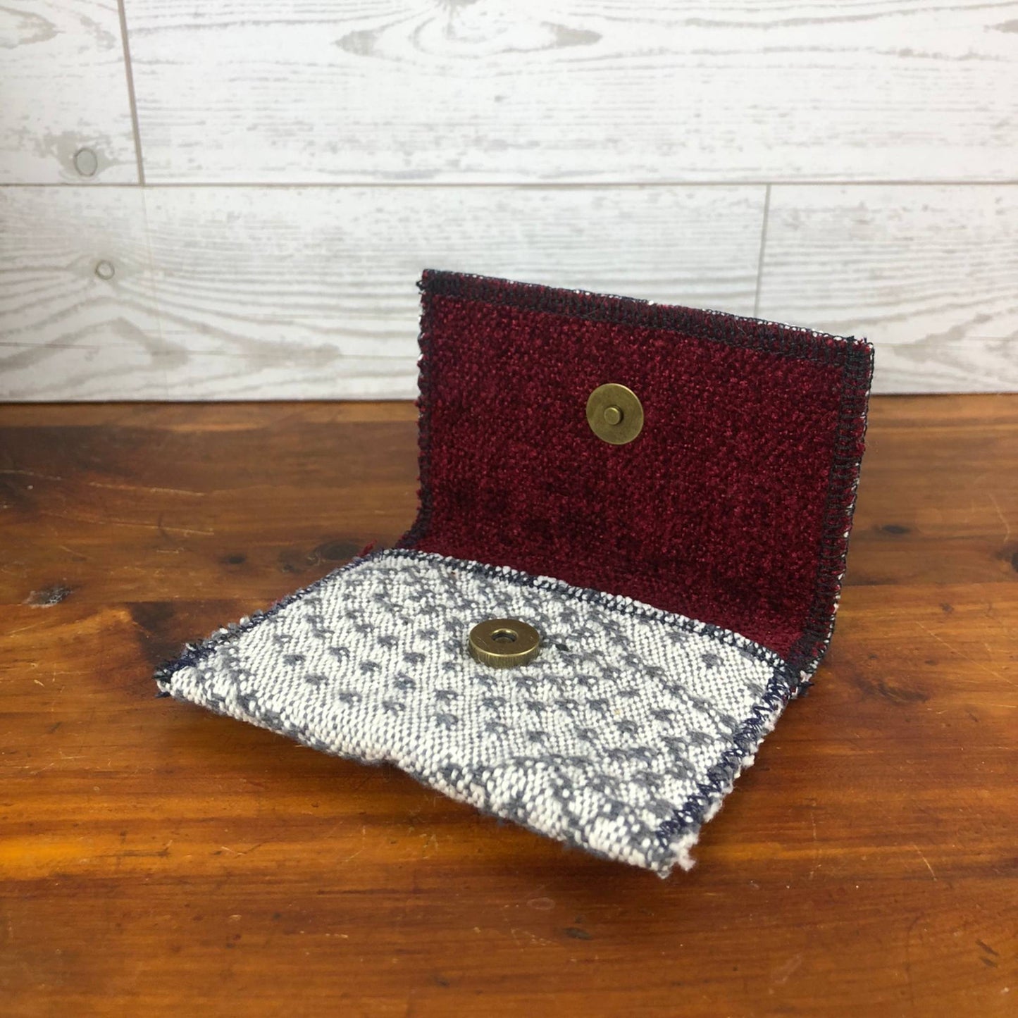 MINA Snap Wallet Pouch - Gray/Maroon